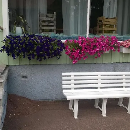 Couette-café Nalles Gaesthem *