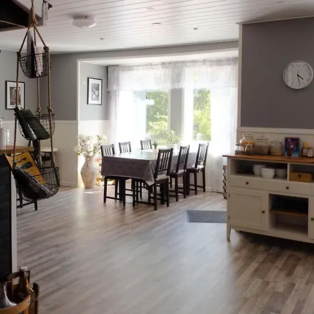 Couette-café Nalles Gaesthem *