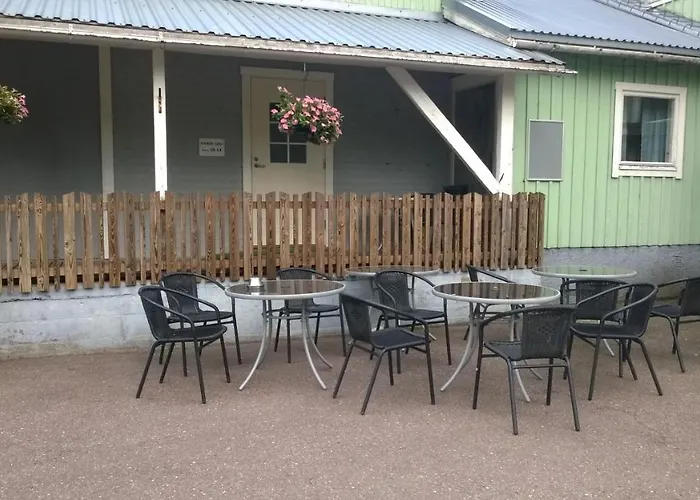 Nalles Gästhem Bed & Breakfast *