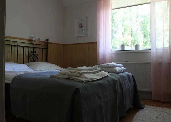 Nalles Gästhem Bed & Breakfast Eckero